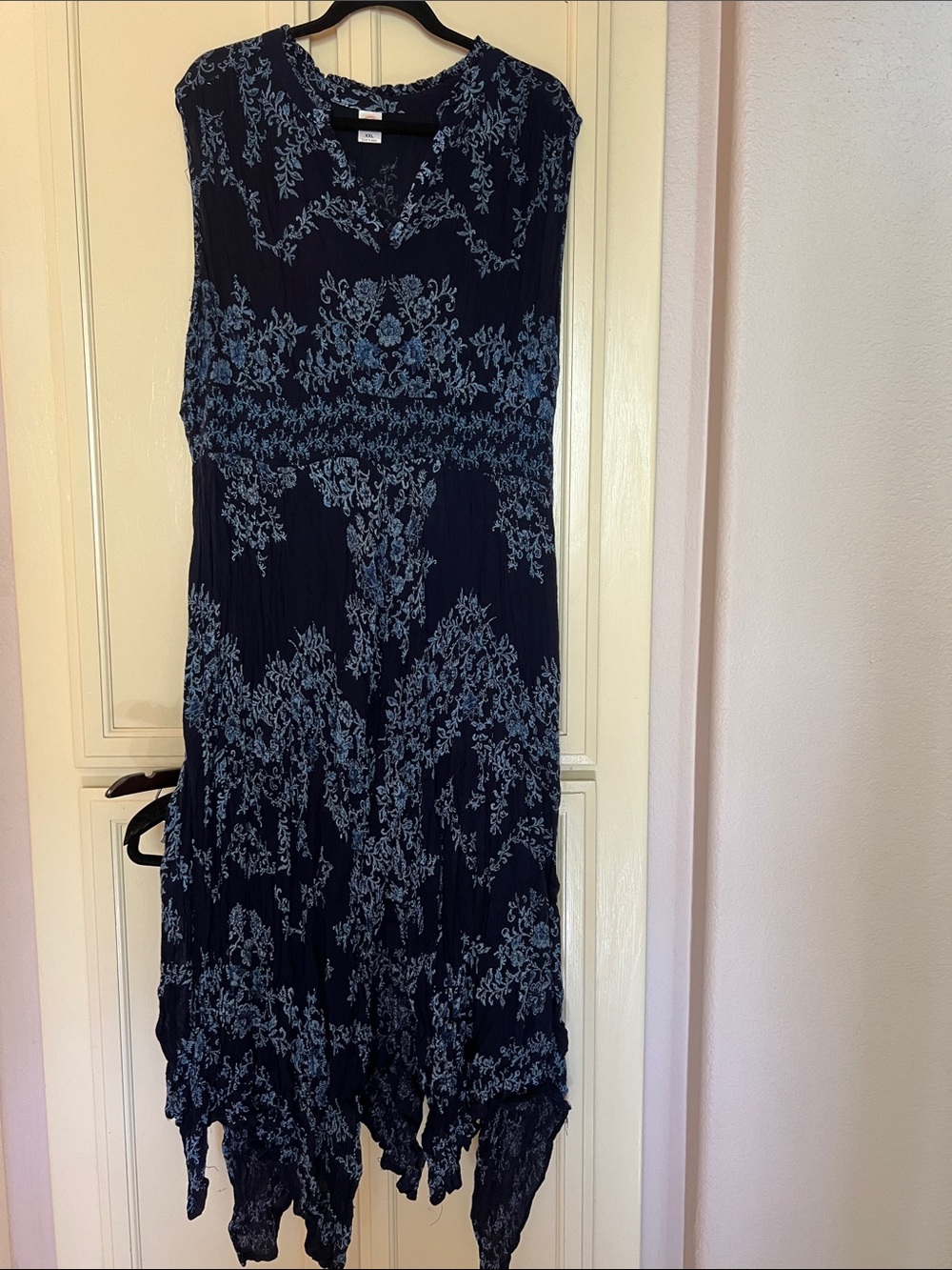 Xxl Sleeveless Navy Blue Floral Handkerchief Hem Dress